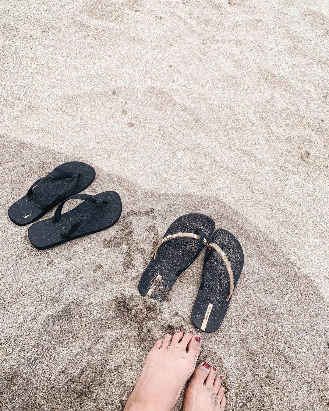 misatoさんのインスタグラム写真 - (misatoInstagram)「♡︎ʾʾ Hello,JULY🌴🌺 . 海でのわたしの定位置💺🏖🌊✨ . . . #吉佐美大浜 #下田#beach#sea#summer」7月1日 7時41分 - leialoha319
