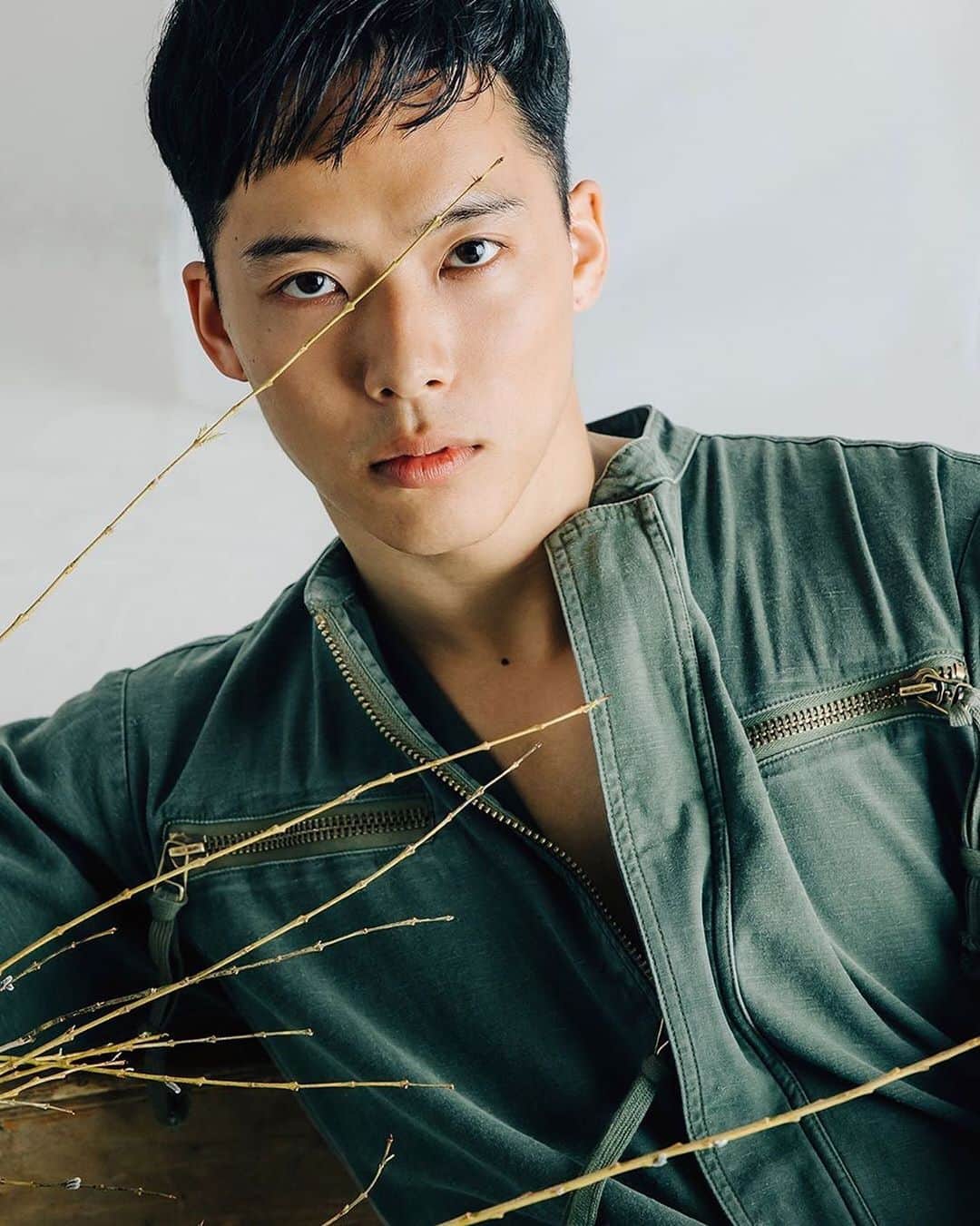のインスタグラム：「🌿👁🌿 #repost @koio @dvdtyng by @renefragosophoto for KOIO SS20」