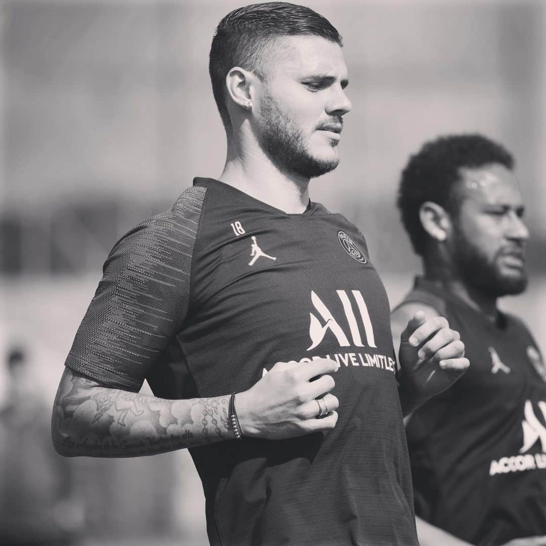 マウロ・イカルディさんのインスタグラム写真 - (マウロ・イカルディInstagram)「❤️💙 @psg」6月30日 23時40分 - mauroicardi