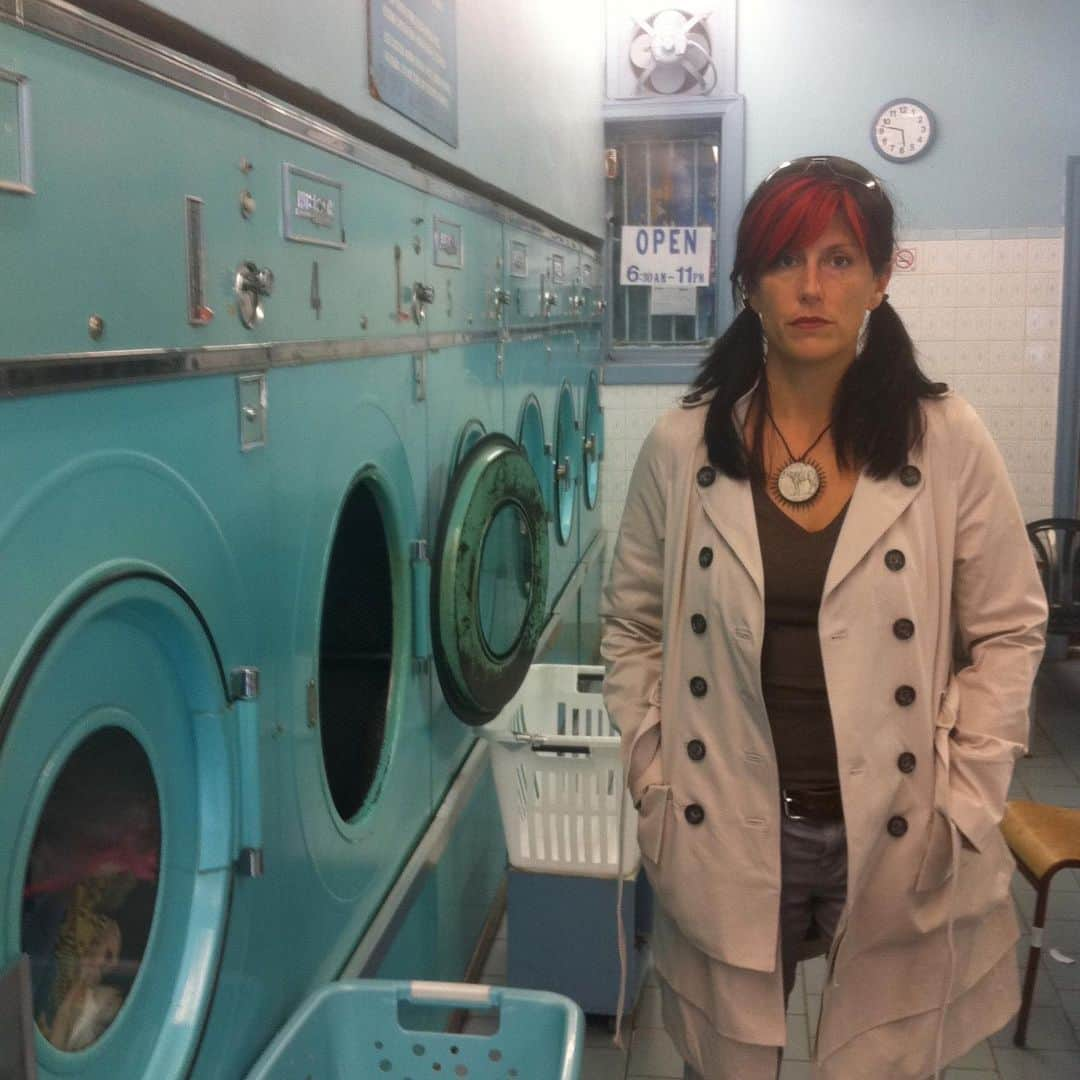 レイン・ウィルソンさんのインスタグラム写真 - (レイン・ウィルソンInstagram)「I have spent the last 25 years of my life in the laundromat of the soul with the brilliant, beautiful and bizarre @HolidayReinhorn. Infinite gratitude for our blessed, inspiring and wack-a-doodle marriage. I love you.」7月1日 1時33分 - rainnwilson