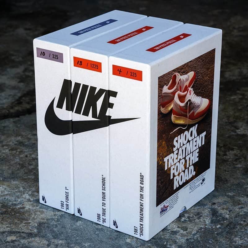 HYPEBEASTさんのインスタグラム写真 - (HYPEBEASTInstagram)「#hypeAF: @nike has released a series of limited edition vintage ad puzzle packs. The puzzles feature Nike advertisements from the 1970s and 1980s. Some of the designs include the 1986 “Be True To Your School” campaign to the 1986 “On Your Feet or in Your Face.” ad. The puzzles will be exclusively raffled off at retailers like @rsvpgallery, @baitme, and more. Click the link for more info.⁠⠀ Photo: @thedarksideinitiative」7月1日 2時16分 - hypebeast