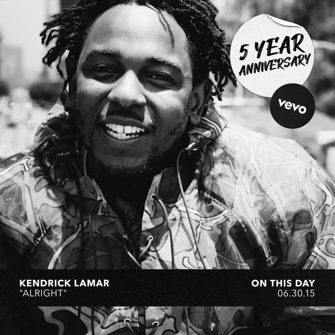 Vevoさんのインスタグラム写真 - (VevoInstagram)「Five years after its release, @KendrickLamar’s iconic “Alright” remains an outstanding exploration of Black identity in America. ⠀⠀⠀⠀⠀⠀⠀⠀⠀ ▶️[Link in bio] #KendrickLamar #Alright #5years」7月1日 2時17分 - vevo