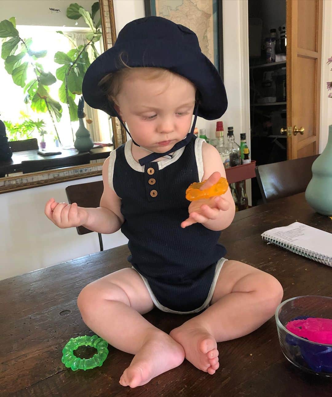 Anna Lylesのインスタグラム：「Happy eight months to this lil explorer! Sweet Augustus 🌈🌟」