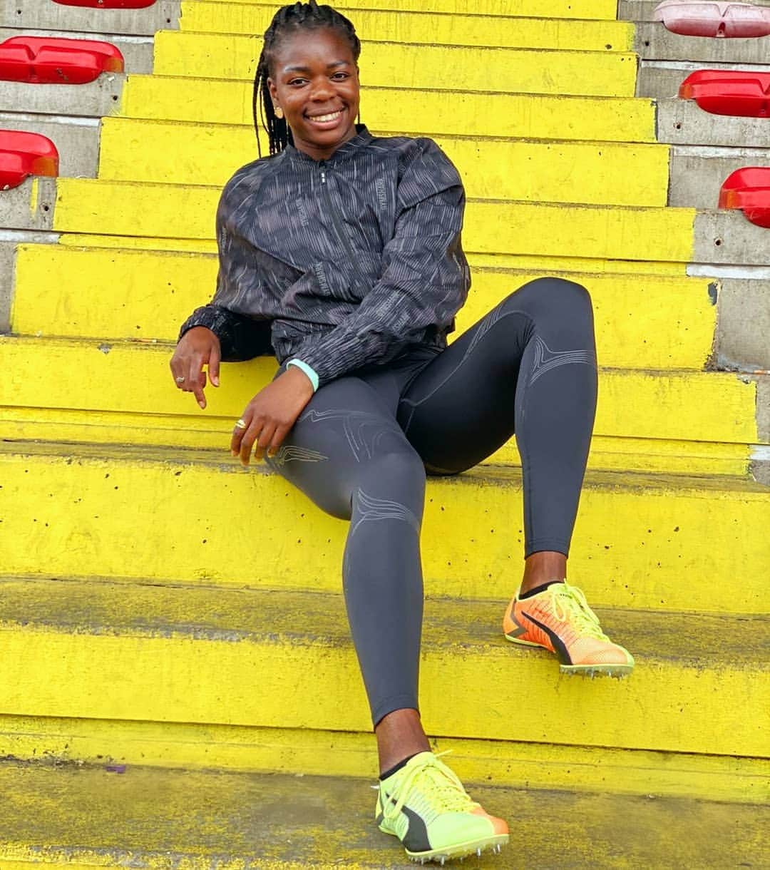 アシャ・フィリップのインスタグラム：「@pumaperformance came with that 🔥⁣🚀⁣ ⁣⁣ evoSPEED Tokyo Spikes 🇯🇵😍🏃🏾‍♀️💨⁣ ⁣  ⁣ #PUMA⁣ #TrackAndField #Olympics」