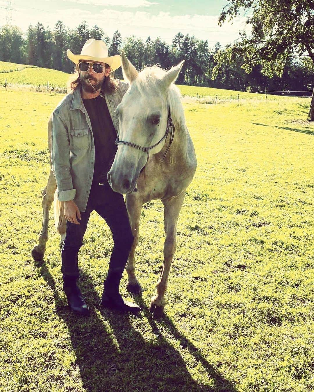 Bastian Bakerさんのインスタグラム写真 - (Bastian BakerInstagram)「What a great afternoon 🤠🙌🙏🏽」7月1日 3時23分 - bastianbaker