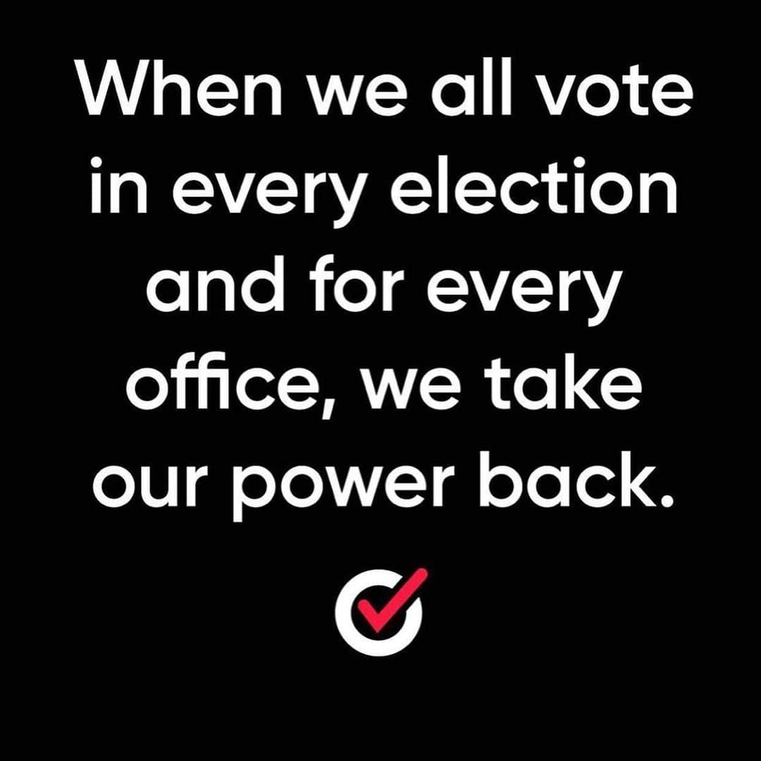 クリス・ボッシュさんのインスタグラム写真 - (クリス・ボッシュInstagram)「🗣Today’s the date to have your voice heard if you live in #Colorado, #Oklahoma, and #Utah. It’s also early voting if you live in #Texas. You have the right to vote, so wait in line no matter what. Text 866-OUR-VOTE if there any problems. Learn more about rules for voting in TX by visiting www.votetexas.gov #IamAVoter #Primaires #Elections #voteearly #votetoday #preparedtovote #blacklivesmatter」7月1日 3時29分 - chrisbosh
