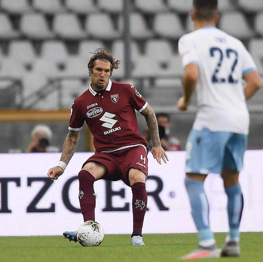 トリノFCさんのインスタグラム写真 - (トリノFCInstagram)「⚽️🐂  #TorinoLazio 1-1 #SFT」7月1日 3時56分 - torinofc1906