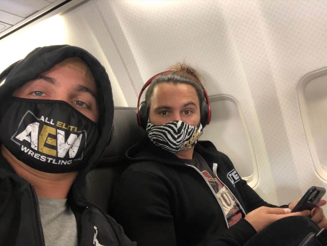 マット・ジャクソンのインスタグラム：「✈️」