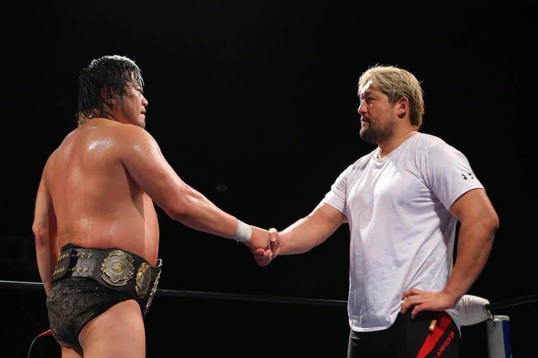 石川修司のインスタグラム：「決まりました！  【三冠ヘビー級選手権試合開催】  「2020 SUMMER ACTION SERIES ～ReOStaff株式会社 presents～」【最終戦】  🗓7月25日(土) 🕢18:30開始 東京・後楽園ホール  三冠ヘビー級選手権試合  《王者》 諏訪魔 🆚 《挑戦者》 石川修司  詳細 https://t.co/6jAuzhF795  #ajpw #ajpwtv #wrestling #プロレス」