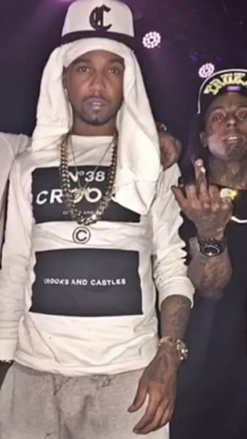 マック・メインのインスタグラム：「#FreeElz #YoungMoneyRadio」
