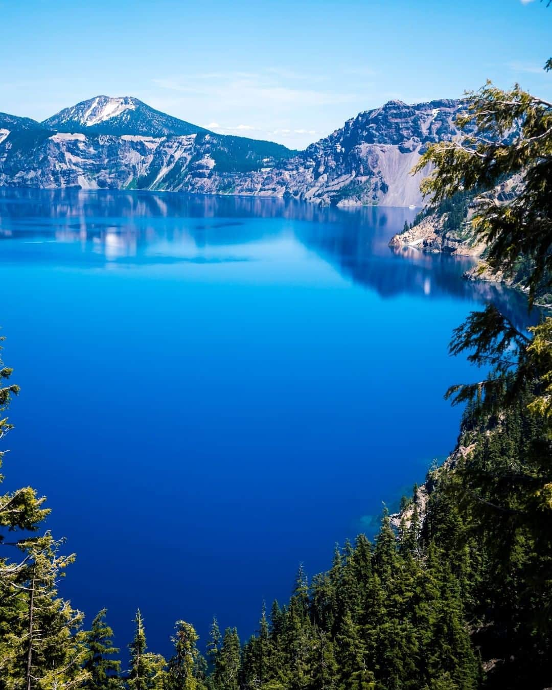 アメリカ内務省さんのインスタグラム写真 - (アメリカ内務省Instagram)「Summer brings spectacular beauty to Crater Lake National Park in #Oregon. Views of Crater Lake's wild blue water are powerful and long-lasting. Right now, Rim Village and other overlooks on the West Rim Drive provide lovely views of one of the cleanest and clearest lakes in the world. At 1,943 feet deep, Crater Lake is also the deepest lake in America. Beauty and depth join forces to make this one unforgettable national park. Photo by Ankit Biradar (www.sharetheexperience.org). #usinterior #FindYourPark #RecreateResponsibly #CraterLakeNPS」7月1日 9時05分 - usinterior