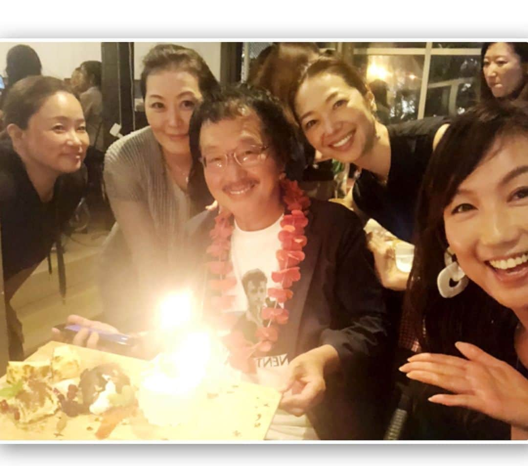 小林万希子さんのインスタグラム写真 - (小林万希子Instagram)「昨日は霜越先生のお誕生日会🎉 やっと開催できました🎂 ・ 暗闇の中からケーキ登場でなかなか盛大なお誕生日会でしたよ〜🎉 ローソクを吹き消している先生が可愛かったです😆💓 (ストーリーご覧あれ♡) ・ ・ 私達も久しぶりに喋って笑って騒いでめちゃくちゃ食べて！笑 楽しかった👍💕 ・ 雨もやんで風が気持ちいい中でのBBQ🍖 ・ ・ 仕事の話もしながらいろんなアドバイスもいただいて💓 楽チンで心地いいメンバーです👍 ・ あんなに笑うといろんな事がどーでもよくなってきますね〜笑 ・ やっぱりこういう時間は必要✨ ・ お店の予約からBBQまで全部セッティングして下さったななみさん💕 ありがとうございました！ お肉の焼き具合も抜群っ👍🍖😆 ・ 先生ますますバリバリ頑張って素敵な１年にしてくださいね✨ そして、また皆でパーっと騒ぎましょ🎉 ・ ななみさん、近藤先生、カイさん楽しかった〜😆🥂 またいきましょね💓 ・ ・ #お誕生日  #おめでとう ❤️ #bbq  #楽しかった 🍖 #素敵な時間  #素敵な１年 に♡」7月1日 9時15分 - macky1218