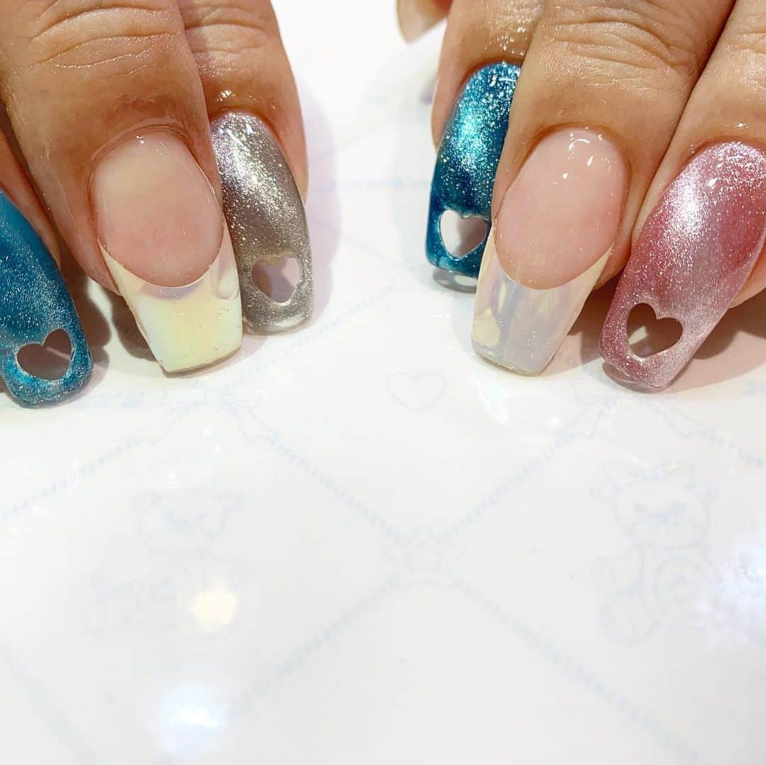 Jill&Loversのインスタグラム：「💎  #jillandlovers #nail #nailart #paragel #gelneil#gel #ネイル #ネイルアート #me #look #love #かわいい」