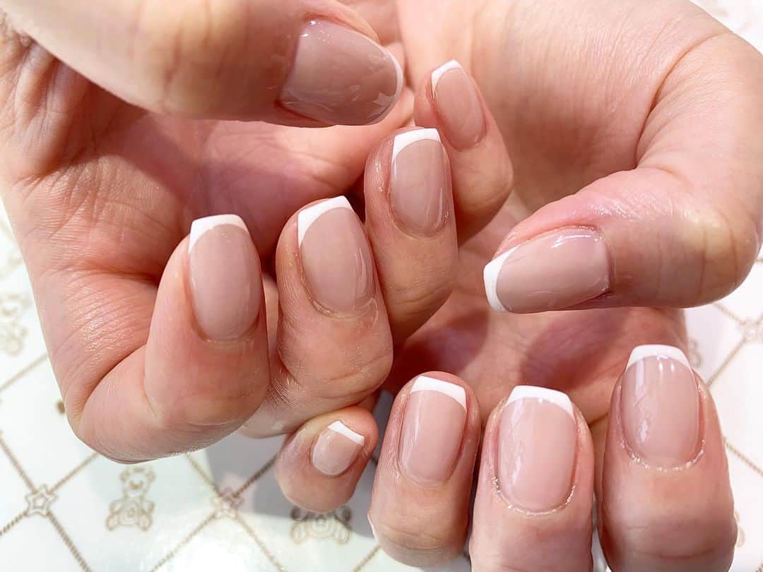 Jill&Loversのインスタグラム：「💐  #jillandlovers #nail #nailart #paragel #gelneil#gel #ネイル #ネイルアート #me #look #love #かわいい」