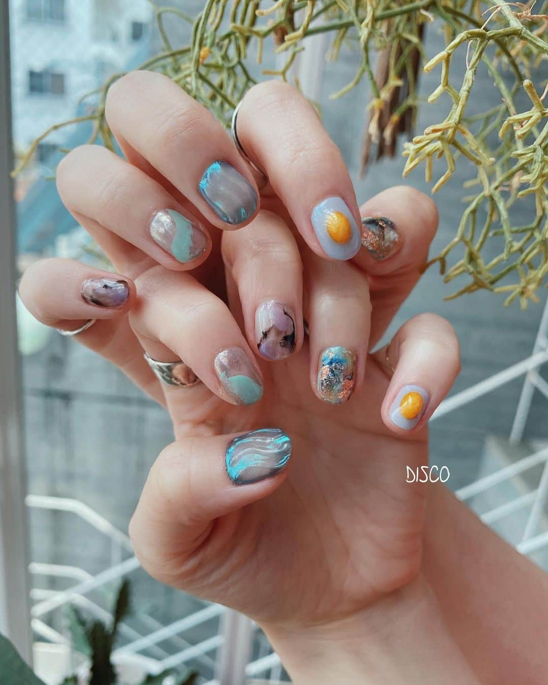 金子渚さんのインスタグラム写真 - (金子渚Instagram)「﻿ 🧼🏹🍈🚿🌊🐚﻿ ﻿ #disconail ﻿ @disco_tokyo  Nail by  @nagisakaneko」7月1日 9時52分 - nagisakaneko