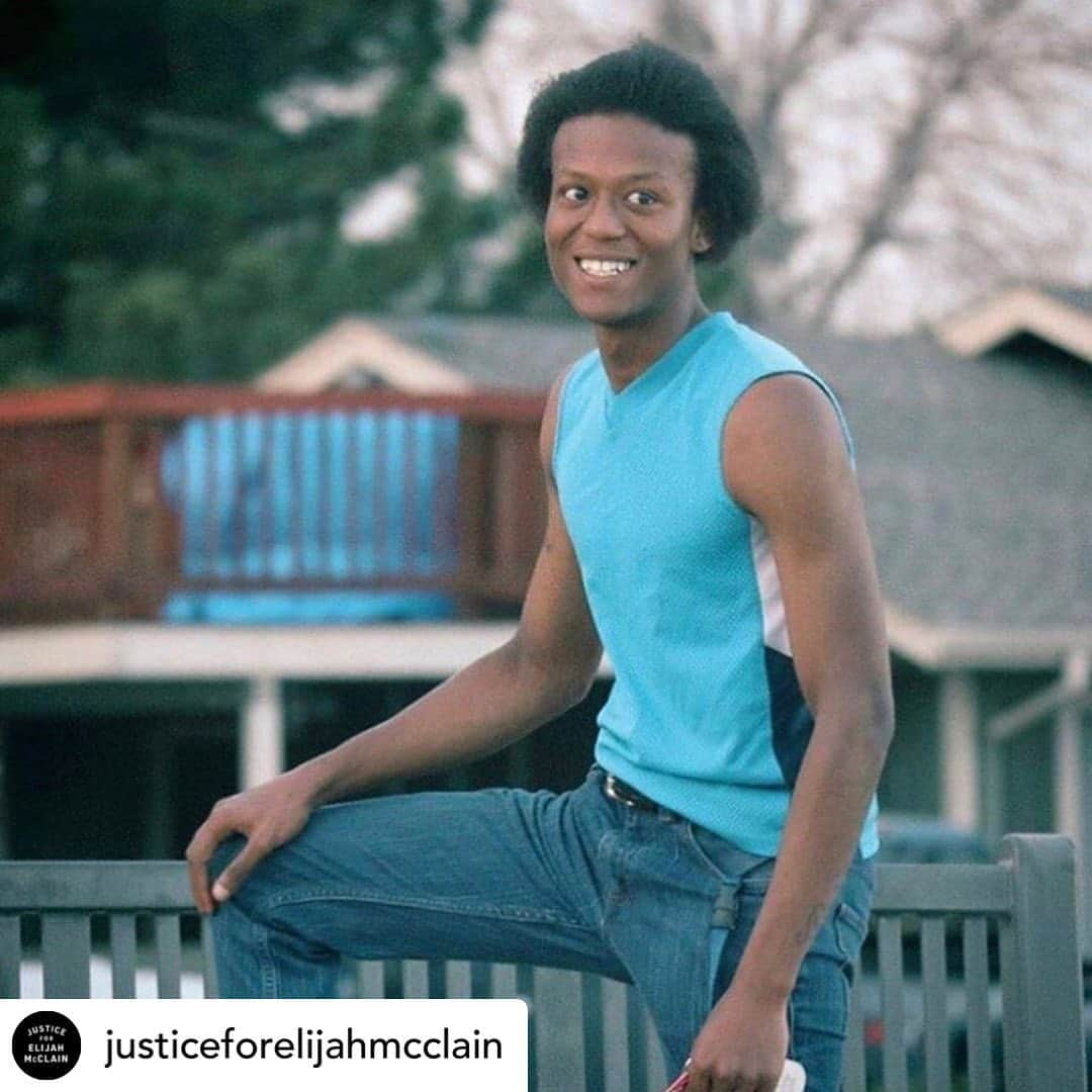 カーステン・ヴァングスネスさんのインスタグラム写真 - (カーステン・ヴァングスネスInstagram)「Repost• @justiceforelijahmcclain Elijah McClain. Call and email everyday. Donate. Demand justice through link in bio. ⠀⠀⠀⠀⠀⠀⠀⠀⠀⠀⠀⠀ ⠀⠀⠀⠀⠀⠀⠀⠀⠀⠀⠀⠀ #justiceforelijahmcclain #sayhisname #blacklivesmatter  art @czillustration」7月1日 9時58分 - kirstenvangsness