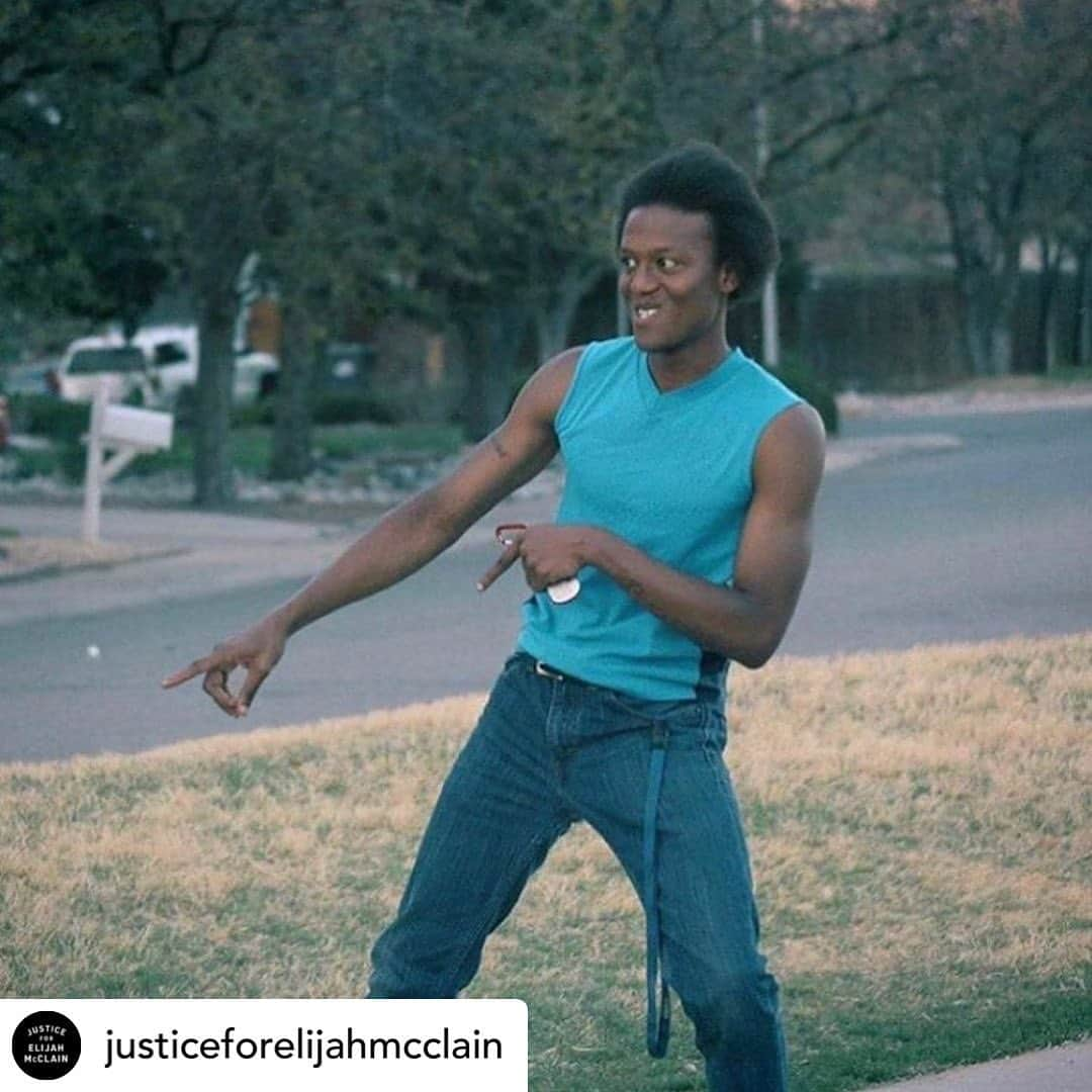 カーステン・ヴァングスネスさんのインスタグラム写真 - (カーステン・ヴァングスネスInstagram)「Repost• @justiceforelijahmcclain Elijah McClain. Call and email everyday. Donate. Demand justice through link in bio. ⠀⠀⠀⠀⠀⠀⠀⠀⠀⠀⠀⠀ ⠀⠀⠀⠀⠀⠀⠀⠀⠀⠀⠀⠀ #justiceforelijahmcclain #sayhisname #blacklivesmatter  art @czillustration」7月1日 9時58分 - kirstenvangsness