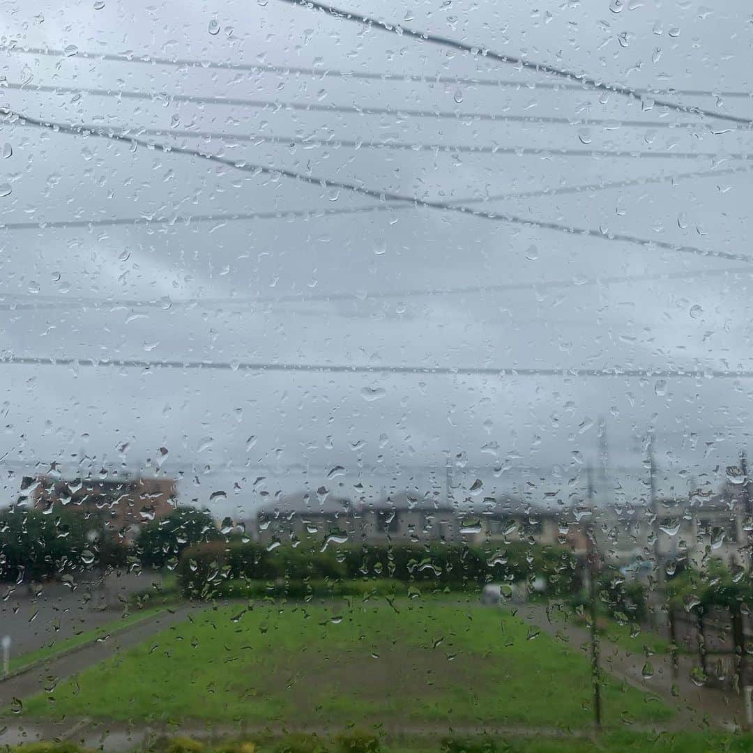 宙也さんのインスタグラム写真 - (宙也Instagram)「文月の始まりは雨。」7月1日 10時24分 - chuya_aquarius