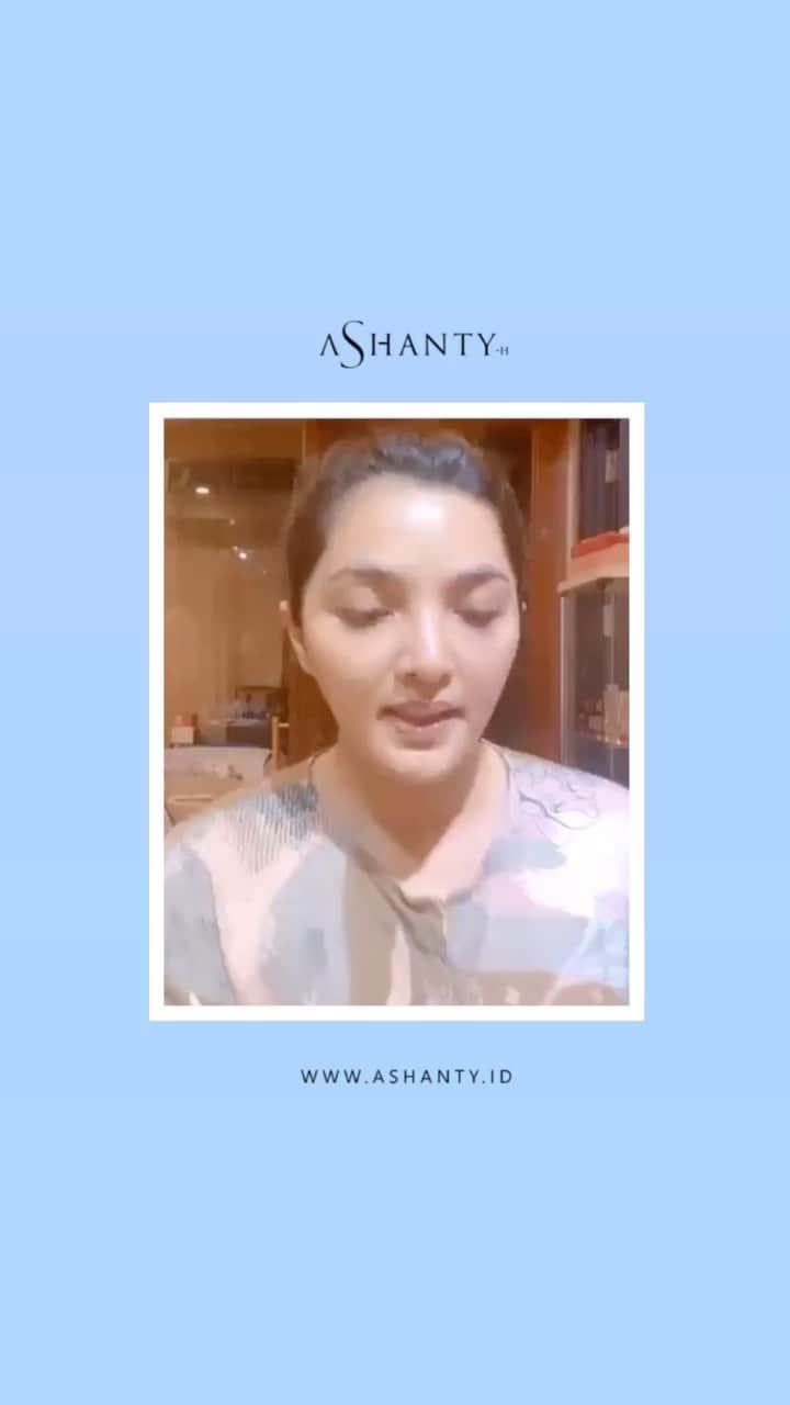 ASHANTY BEAUTY CREAM OFFICIALのインスタグラム：「Merawat dan menutrisi kulit wajah sampai lapisan terdalam, membuat kulit lebih bersih, cerah, lembut, lembab, kencang dan kenyal 💙」