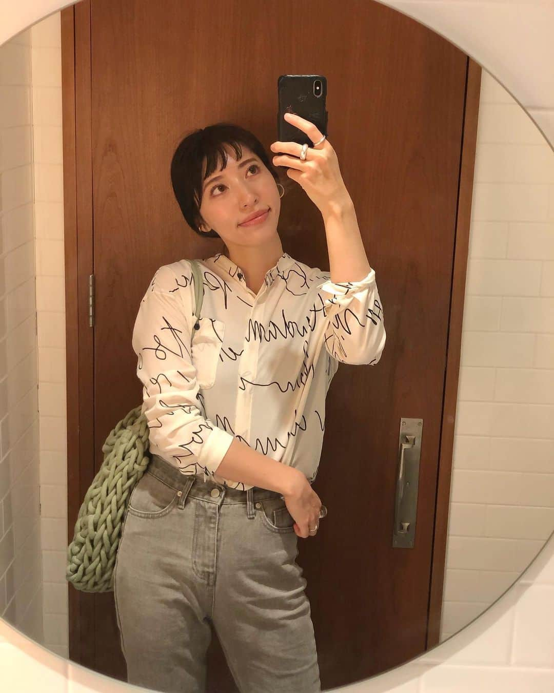 山﨑さおりさんのインスタグラム写真 - (山﨑さおりInstagram)「. 最近のお気に入りを合わせて👕👖👜💍 . どうも、ニジューに夢中なサンジューです。🙆🏻‍♀️ . #muuootd #vermeilpariena#machatt#alienina」7月1日 11時44分 - saori_emunjewelry