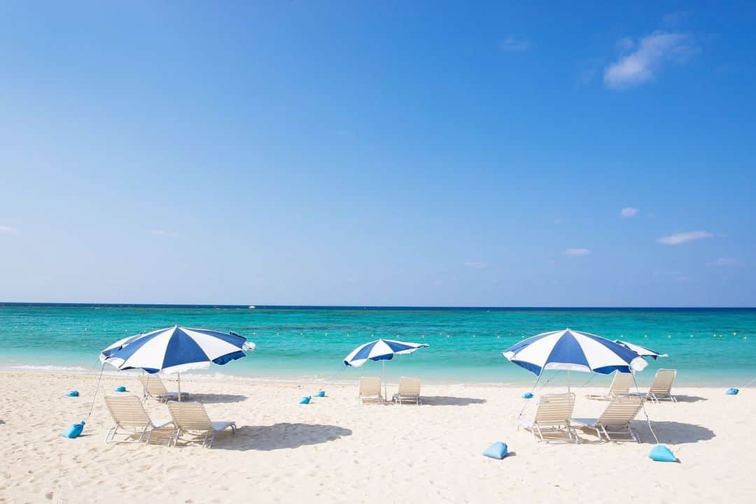 HOSHINOYA｜星のやさんのインスタグラム写真 - (HOSHINOYA｜星のやInstagram)「We are excited to announce that HOSHINOYA Okinawa, a seaside resort surrounded by stunning ocean scenery, opens today! #hoshinoyaokinawa #yomitan #okinawa #hoshinoya #hoshinoresorts #星のや沖縄 #読谷 #沖縄 #星のや #星野リゾート」7月1日 11時45分 - hoshinoya.official