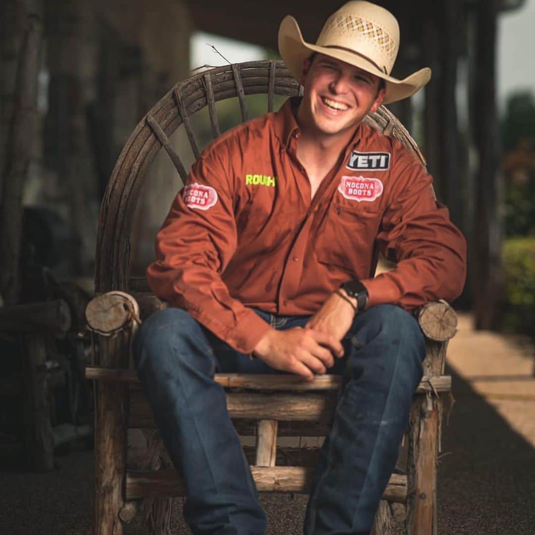 ペイジ・ローレンスのインスタグラム：「Hey Champ, Merry Cowboy Christmas to YOU!! Although it looks a little (a lot) different this year, you still have your cheering squad rooting for you back at home!  Love your wifey. P.S.- You’re still smoking hot.」