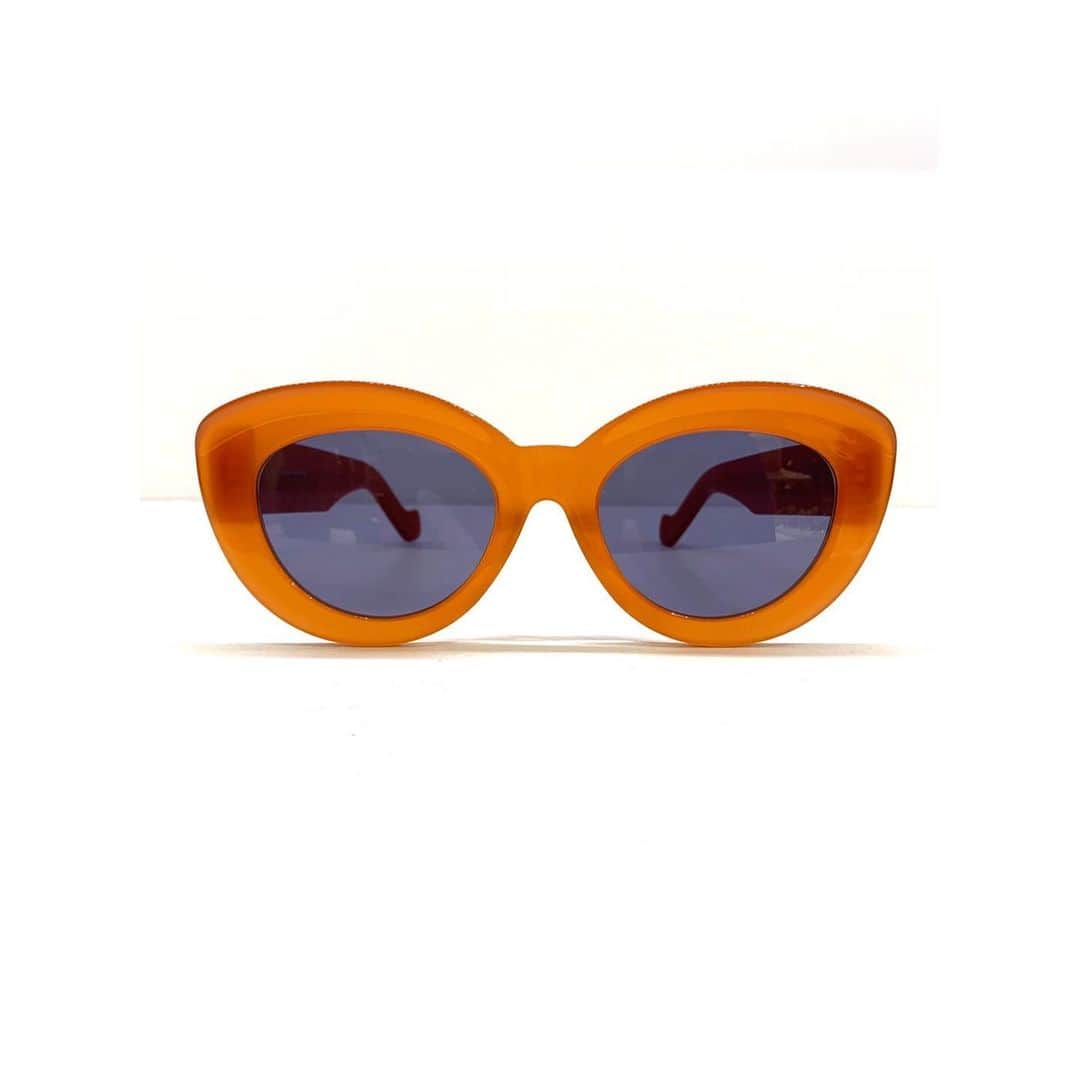 TOMORROWLAND 渋谷本店さんのインスタグラム写真 - (TOMORROWLAND 渋谷本店Instagram)「. <LOEWE>   1.2 93-02-09010 ¥39,000+tax  3.93-02-09012 ¥39,000+tax  #sunglasses #newarrivals #loewe  #トゥモローランド #サングラス #ロエベ @tomorrowland_womens @tomorrowland_jp」7月1日 12時30分 - tomorrowland_shibuya