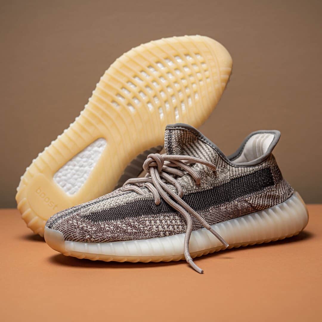 HYPEBEASTさんのインスタグラム写真 - (HYPEBEASTInstagram)「@hypebeastkicks: Here's a detailed look at the upcoming @adidas YEEZY BOOST 350 v2 "Zyon." This iteration features Primeknit uppers consisting of greys, tans, and earthy browns in equal measures creating a striking look. Down below we see a milky white midsole packed full of pillowy BOOST cushioning and a gum outsole to round off the look. These are set to release on July 18.⁠⠀ Photo: @stadiumgoods」7月1日 12時23分 - hypebeast