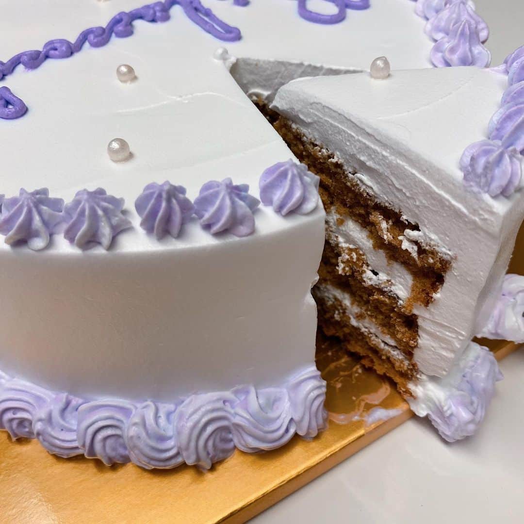 COCO さんのインスタグラム写真 - (COCO Instagram)「- i made a sugar cake 🎂 "tie-dye lavender cake" 내가 만들었지만 너무 맛있다🤤」7月1日 13時15分 - rilaccoco