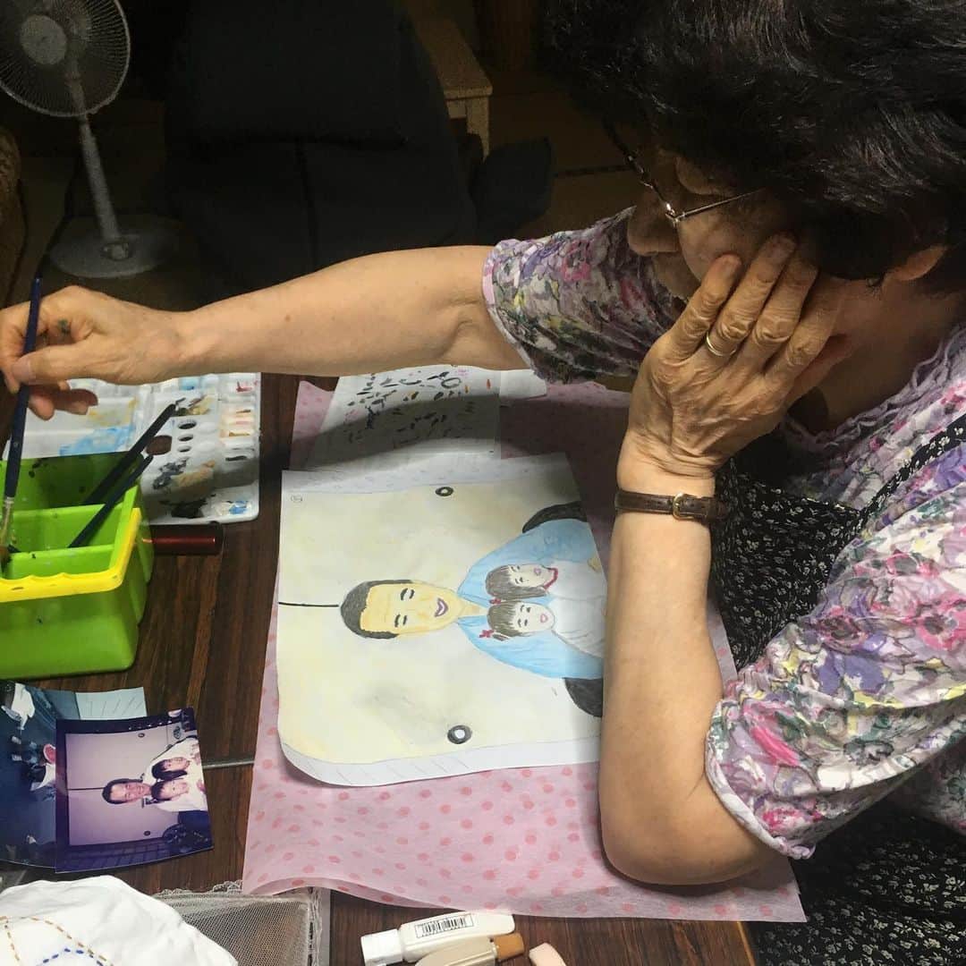 HALFBYのインスタグラム：「フルスロットル 🖼🖍」