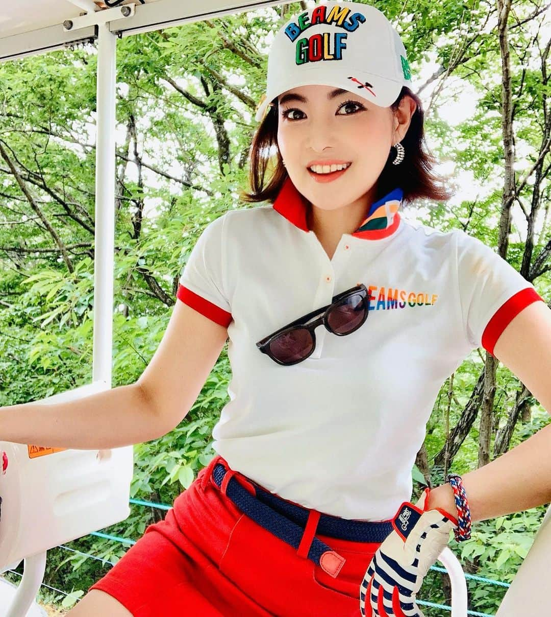 吉田玲奈さんのインスタグラム写真 - (吉田玲奈Instagram)「BEAMS GOLF🌈BLOG 本日アップされると思いますのでみなさま是非観てくださいね⛳️ @beamsgolf  ↑Instagramのプロフィールアカウントから、ビームスゴルフのホームページへ飛び、サイトを下へ下へスクロールするとブログがあります😘  #ゴルフブログ #ゴルフ女子  #ごるふ女子  #スポーツ女子  #ゴルフ #beamsgolf #golf #golfstagram  #golfgirl  #golfwear  #ゴルフウェア #ゴルフウェアコーデ #ゴルフコーデ #ゴルフグッズ #ゴルフ好き  #ゴルフが上手くなりたい  #eyevollife2020  #eyevol  #セントフォース #吉田玲奈 #reinagolf」7月1日 15時03分 - reina.yoshida.ciel.1218