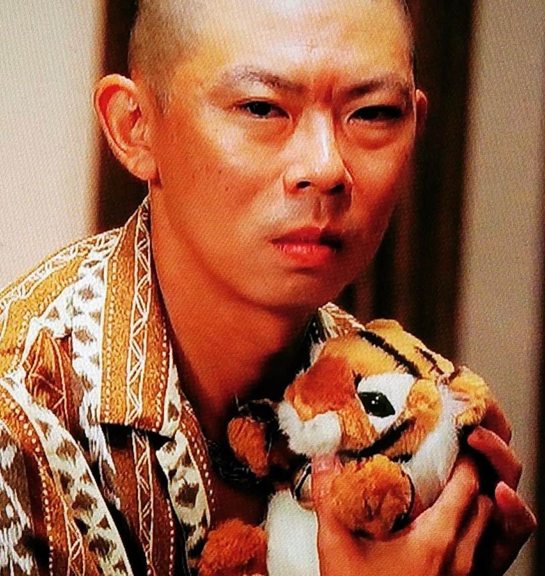 森谷勇太さんのインスタグラム写真 - (森谷勇太Instagram)「本日からっ！！！再放送決定♪ ドラマ『DASADA〜未来へのカウントダウン〜』2020年7月1日(水)深夜24時59分〜日本テレビで放送スタート！ 『日向坂46』さん初の主演ドラマで、ワタクシは野間口徹さん演じる『丑岡』の弟分『虎田』という役で出演します！ 2020年1月〜3月に放送された本編にドラマ出演メンバーによるオーディオコメンタリー(副音声)を全話新たに収録した特別放送になります！ 皆様是非ご覧下さいませ♪ https://www.ntv.co.jp/dasada/  #日本テレビ #ドラマ #DASADA #未来へのカウントダウン #オーディオコメンタリー #副音声 #日向坂46 #野間口徹 #森谷勇太」7月1日 15時17分 - yutamoriya