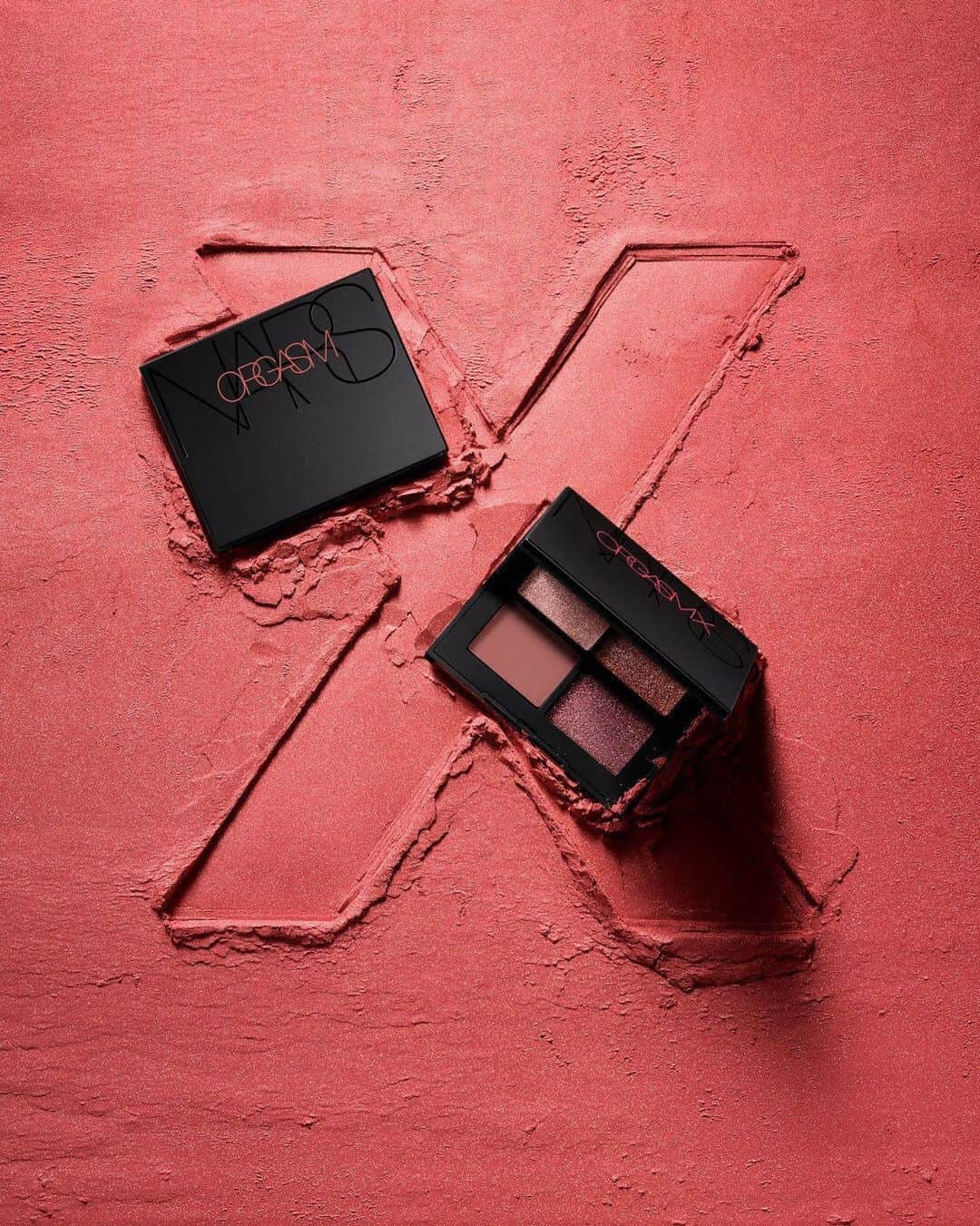 NARSさんのインスタグラム写真 - (NARSInstagram)「E(x)perience ultimate pleasure with our newest face effect, NARS Orgasm X. Discover it now on IG Stories. ⬆️ #XAPPEAL」7月2日 3時07分 - narsissist