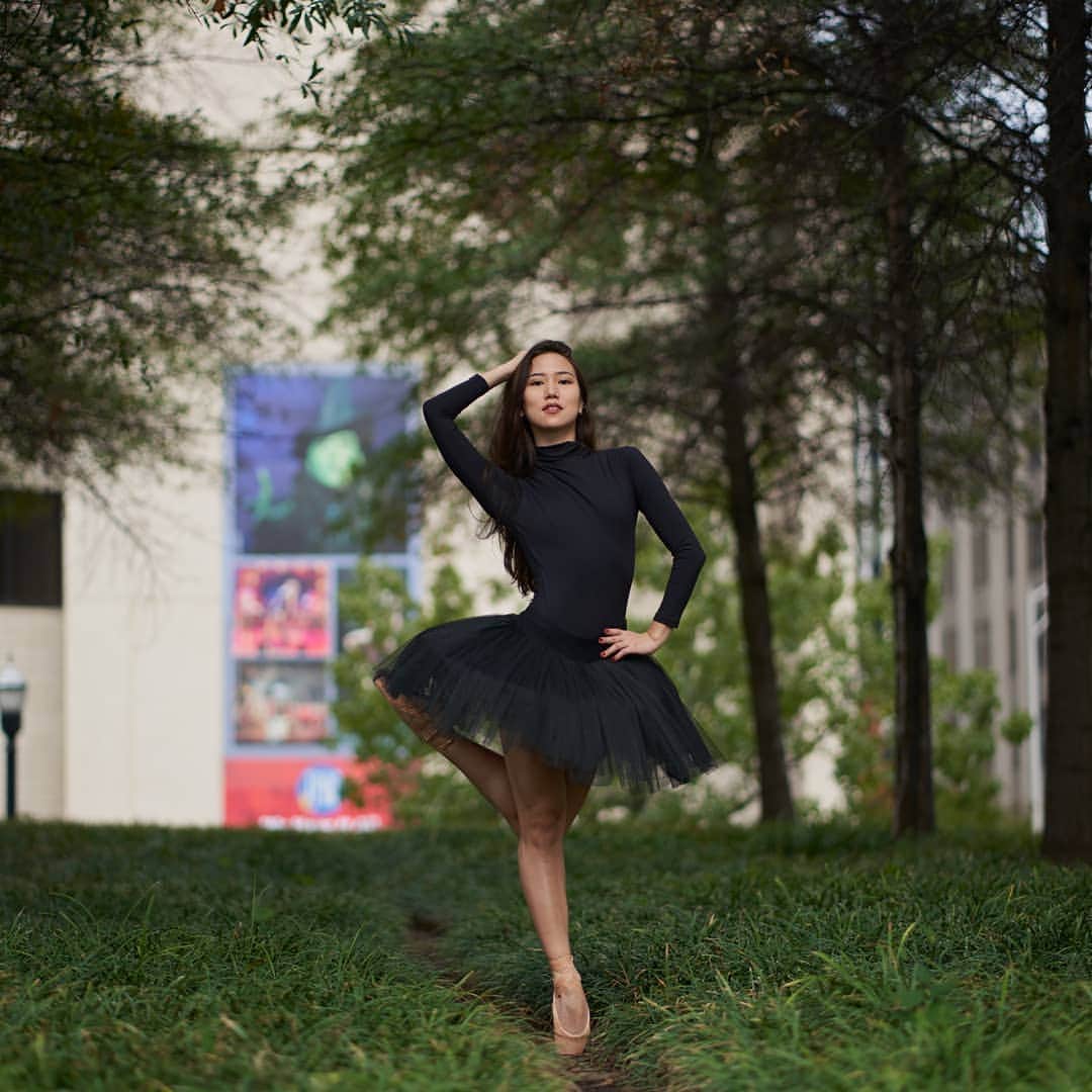 Lily Saito (齊藤莉理)のインスタグラム：「Entering second half of 2020 with clarity, empathy (for one self and others) and a hope for a better future without abandoning the present moment ❤ #LetsGetIt 🙏 |📸 @nashvillephotographer  Leotard from @eurotarddancewear」