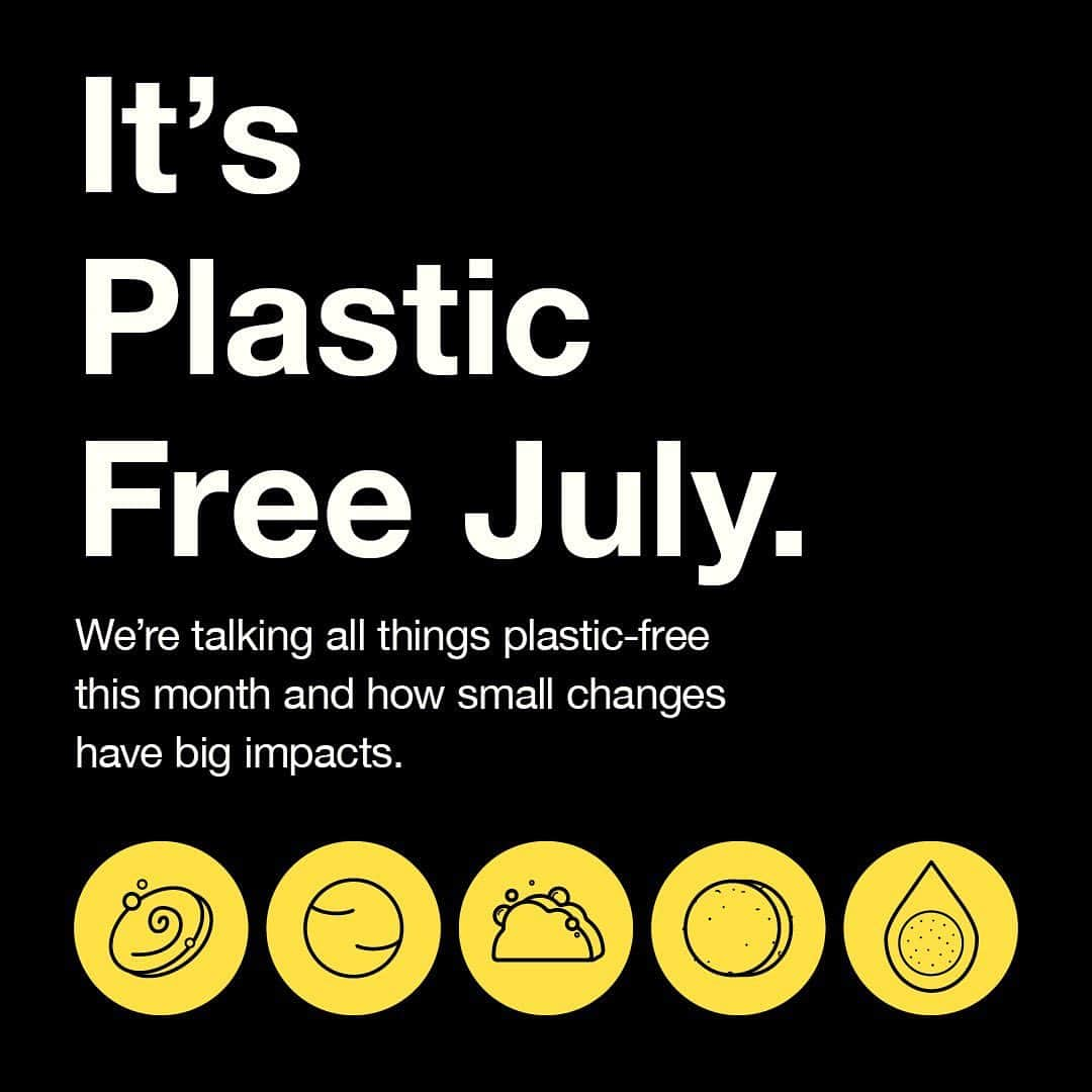 LUSH Cosmeticsさんのインスタグラム写真 - (LUSH CosmeticsInstagram)「120 billion units of packaging are created by the cosmetics industry every year.  Think that's far too much? Us too. That's why we're setting our Lushies a challenge: we're encouraging people to go plastic-free this July and make the switch to naked products. We'll be sharing tips and easy swaps with our Lushies to show you how you can make a difference.  One small switch is all it takes to leave a lasting impact. Are you ready to make a change?  Head to our link in bio to learn more.」7月2日 2時33分 - lushcosmetics