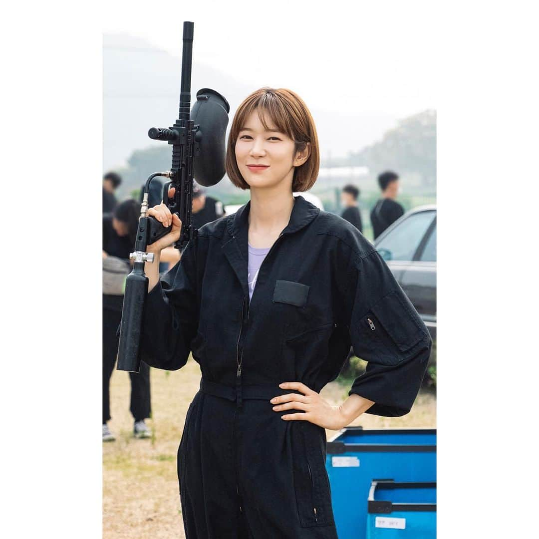 キングコングエンターテインメントさんのインスタグラム写真 - (キングコングエンターテインメントInstagram)「배우 오혜원 씨의 MBC 월화미니시리즈 <저녁 같이 드실래요> 비하인드 포스트가 오픈되었습니다! 🎁 '임소라'의 발랄X하이텐션의 본체! 혜원 씨 만나러 가시죠~✌️ - 포스트 보러 가기👇 http://naver.me/G19QVpbR - #오혜원 #OhHyeWon #MBC #월화미니시리즈 #저녁같이드실래요 #임소라 #비하인드 #포스트 #오픈 #발랄 #하이텐션 #🥰 #❣️」7月1日 18時37分 - kkbyss