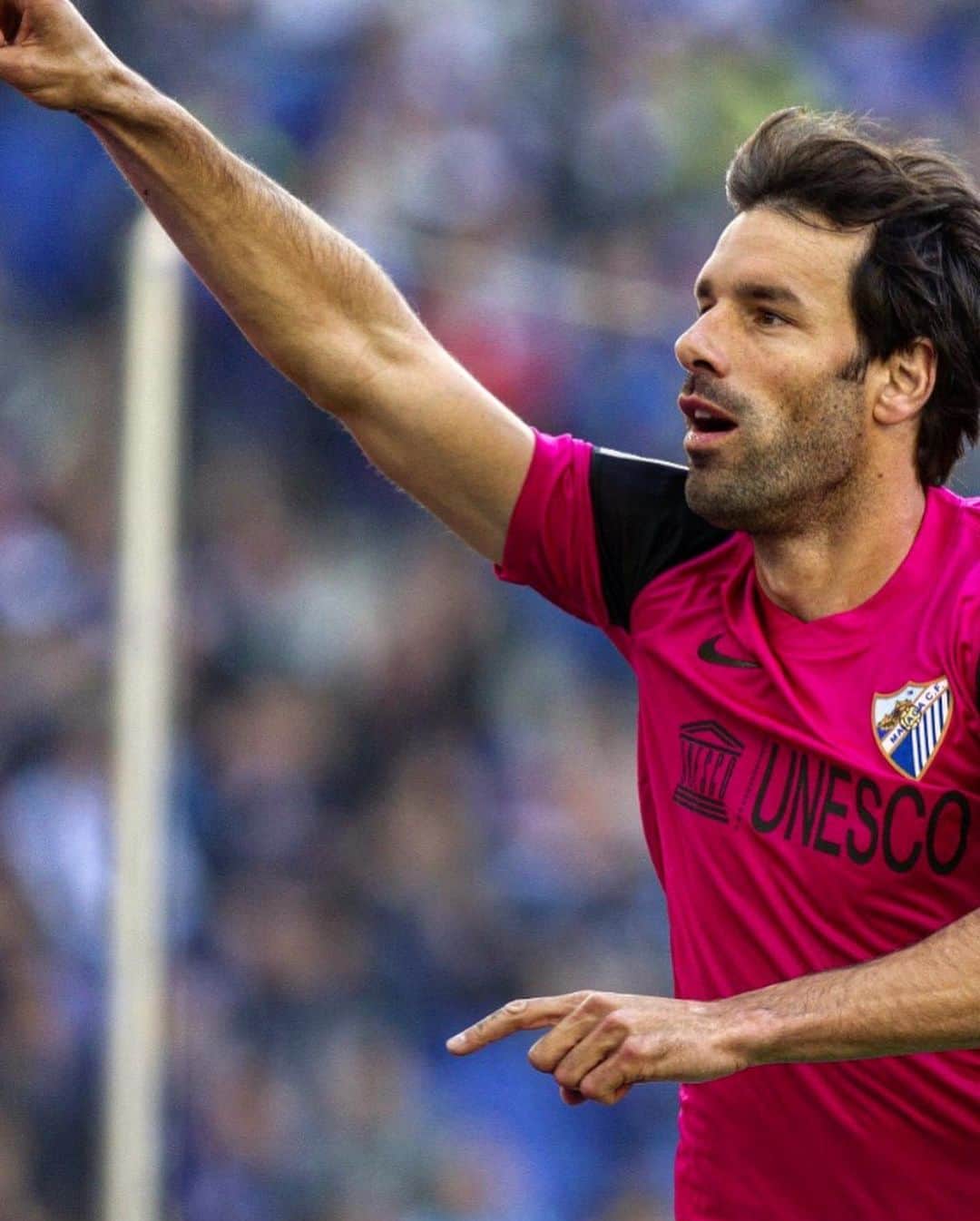 LFPさんのインスタグラム写真 - (LFPInstagram)「A striker never loses his instincts. Happy birthday, @rvnistelrooy! 😍 • El alma de goleador nunca se pierde. ¡Felicidades, #VanNistelrooy! 😍 • #LaLiga #LaLigaSantander #RealMadrid #Málaga #Football #Goals #HBD」7月1日 18時58分 - laliga
