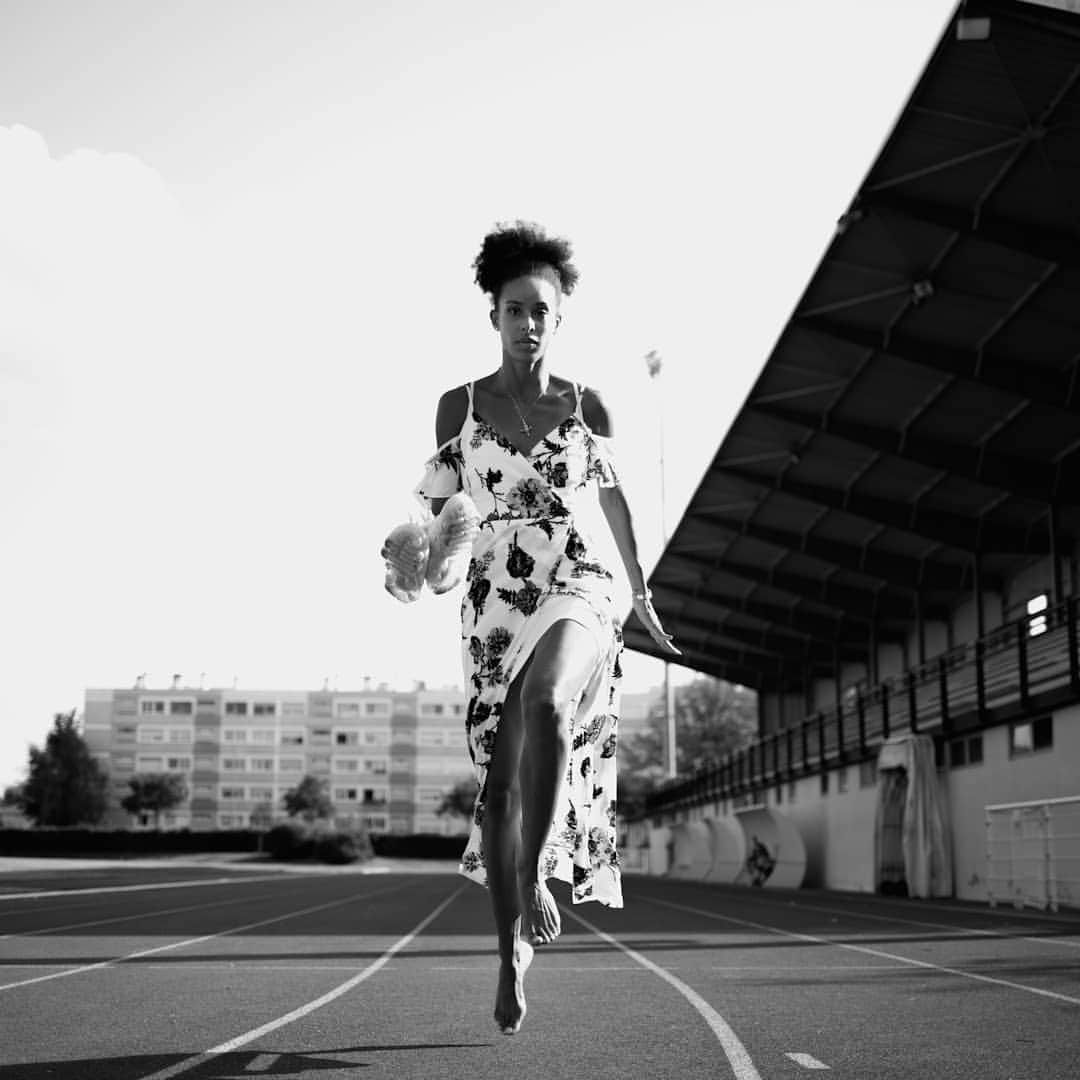 のインスタグラム：「⚫⚪ . . C'était avec @parfoisjefaisdesimages」