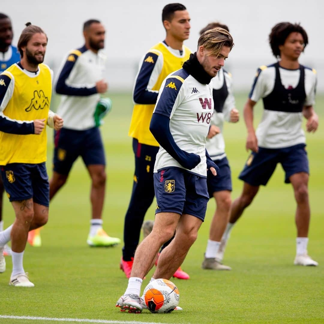 アストン・ヴィラFCさんのインスタグラム写真 - (アストン・ヴィラFCInstagram)「𝗕𝗼𝗱𝘆𝗺𝗼𝗼𝗿 𝗛𝗲𝗮𝘁𝗵 📍 #AVFC」7月1日 19時22分 - avfcofficial