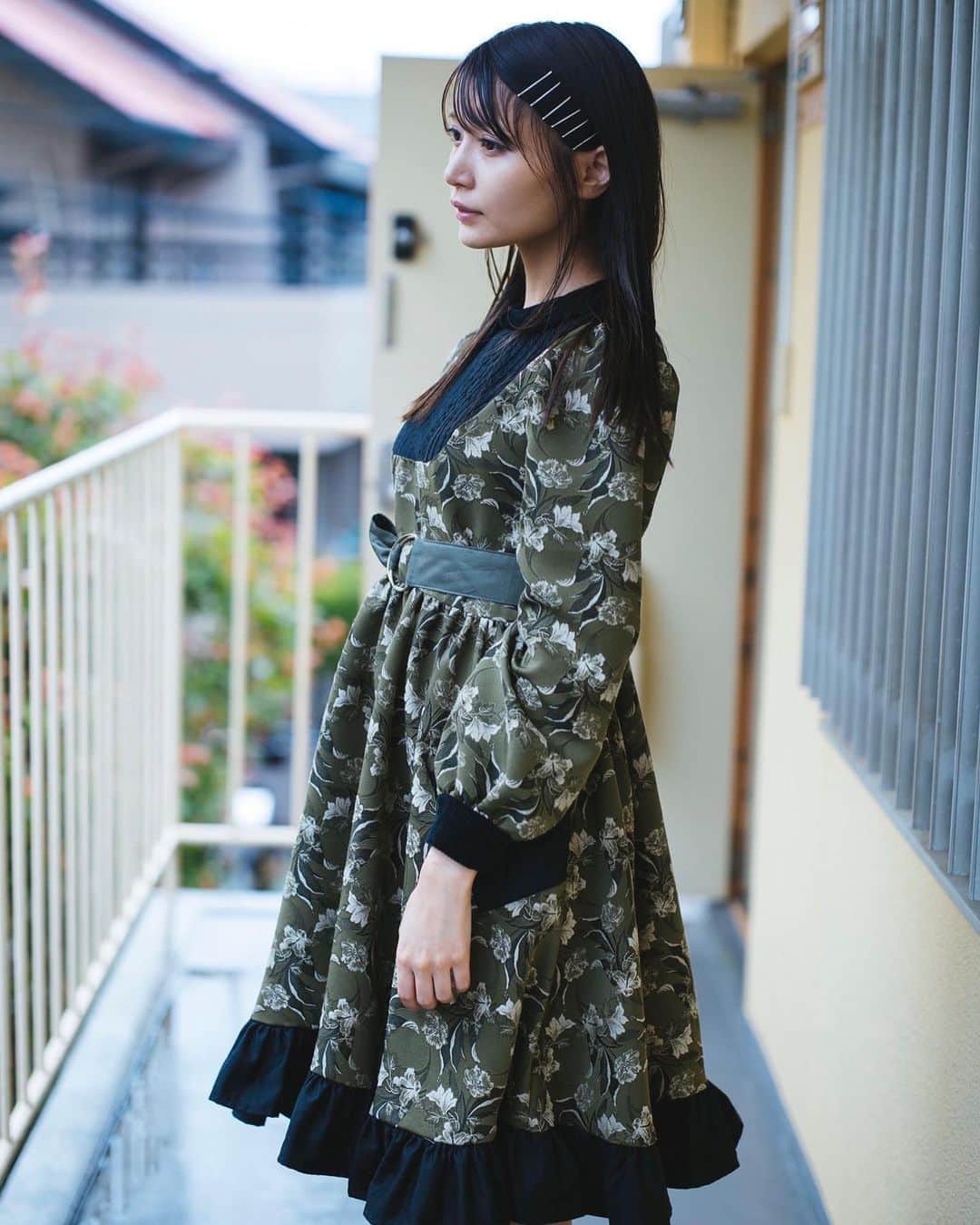 似鳥沙也加さんのインスタグラム写真 - (似鳥沙也加Instagram)「. こちらも、 killremoteさんの2020AWcollection 「TOWNS」衣装。 素敵なワンピース。  @killremote  ‬ ‪#killremote ‬ #似鳥沙也加  #インスタグラビア #ファッション #portrait #beauty #ワンピース #japanesegirl」7月1日 19時23分 - uw.sayaka