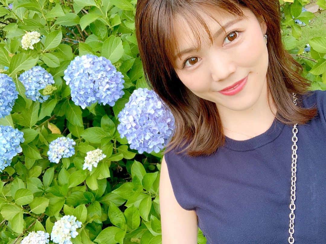 上坂由莉のインスタグラム：「﻿ ﻿ 今日から７月ですね🌻☀️﻿ 全レッスンが今日からスタジオにて再開したりと﻿ また変化のある月になりそうな感じです🧘‍♀️☀️﻿ ﻿ ﻿ 今までは7月といえば夏の甲子園の予選という﻿ 楽しみがあったりもしたんですが…😭⚾️﻿ 今年は置かれた環境で夏の楽しさを見つけます😌👒﻿ ﻿ ﻿ そしてそしてディズニーも再開しましたね🎠🏰﻿ チケット取れてないから行ってる人が羨ましい🥺﻿ またいつか行けるといいな〜🎋🌠﻿ 今月も宜しくお願いします🧘‍♀️﻿ ﻿ ﻿ お知らせ⭐️今週土曜日21時より﻿ @yoshimi_yoga とちょこっとヨガライブします🧘‍♀️﻿ お時間ある方は是非見てください☺️❣️﻿ ﻿ ﻿ #july #yoga #7月﻿」
