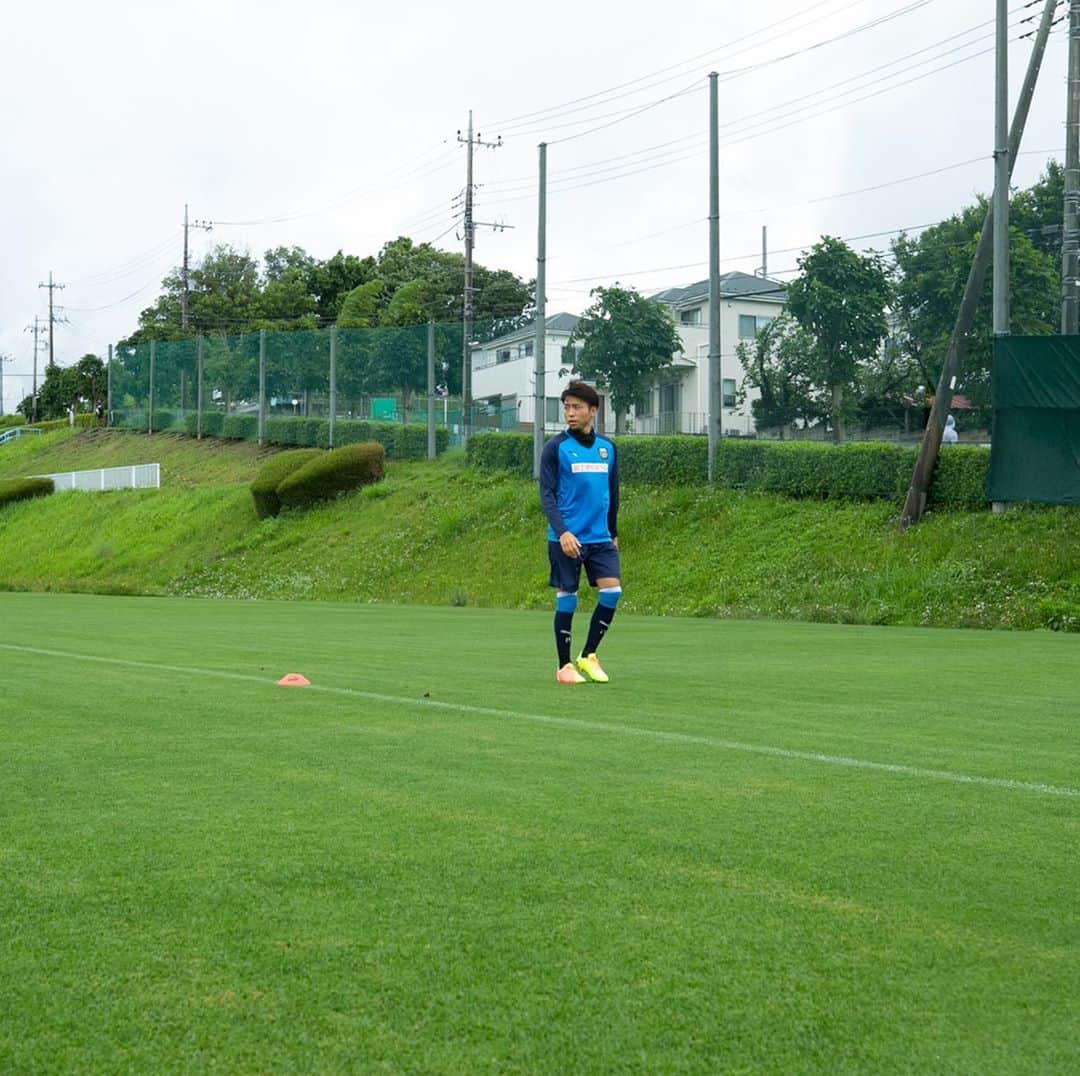 小林悠さんのインスタグラム写真 - (小林悠Instagram)「順調  ここまでリハビリもとても順調に来ています👍  『疲れた〜😩』と言えることはとても幸せなことですね😁  焦らずそれでも1日でも早くチームに戻りたいと思います^_^👍」7月1日 19時27分 - kobayashiyu11