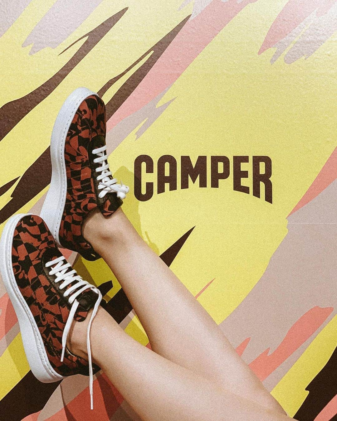 神林真里さんのインスタグラム写真 - (神林真里Instagram)「NEW MONTH NEW KICKS!﻿ @camper_japan 👟👟👟 ﻿ ﻿ ﻿  ﻿ ﻿ ﻿ ﻿ ﻿ ﻿ ﻿ ﻿ ﻿ ﻿ ﻿ #カンペール #camper #camperjapan #kicks #sneakers #hellojuly #sneakerlovers #campershoes #カンペール靴 #fashioninfluencer #スニーカー #スニーカー好き #足元倶楽部 #ファッション #スニーカーコーデ #スニーカー女子 #スニーカー好きな人と繋がりたい」7月1日 19時47分 - maripo_jp