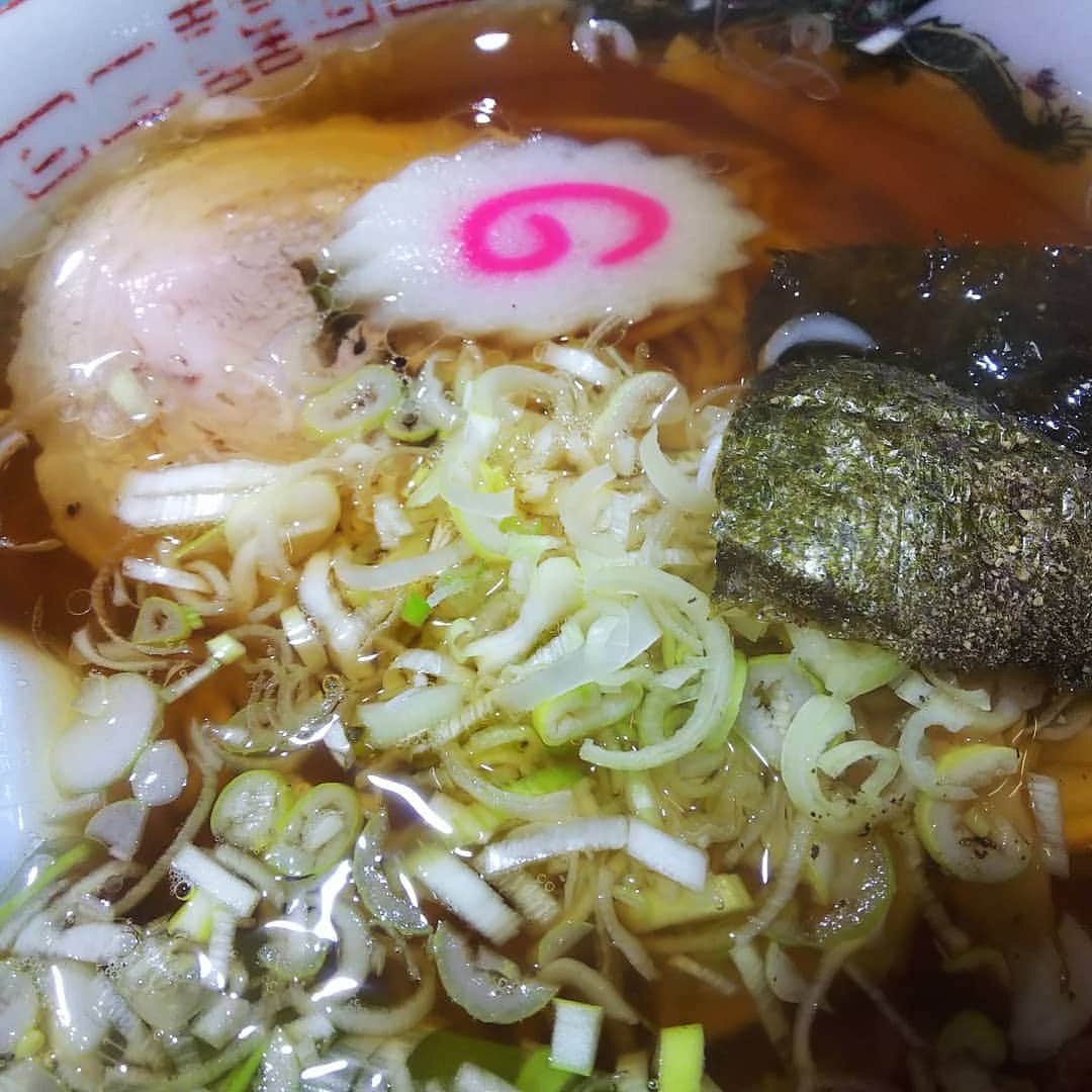 みながわゆみさんのインスタグラム写真 - (みながわゆみInstagram)「#米沢市 #町中華 #ラーメン #ラーメン大好き #中華そば #米沢ラーメン #細縮れ麺 #おいしい #ねぎ #チャーシュー #めんま」7月1日 19時51分 - nama.09.19