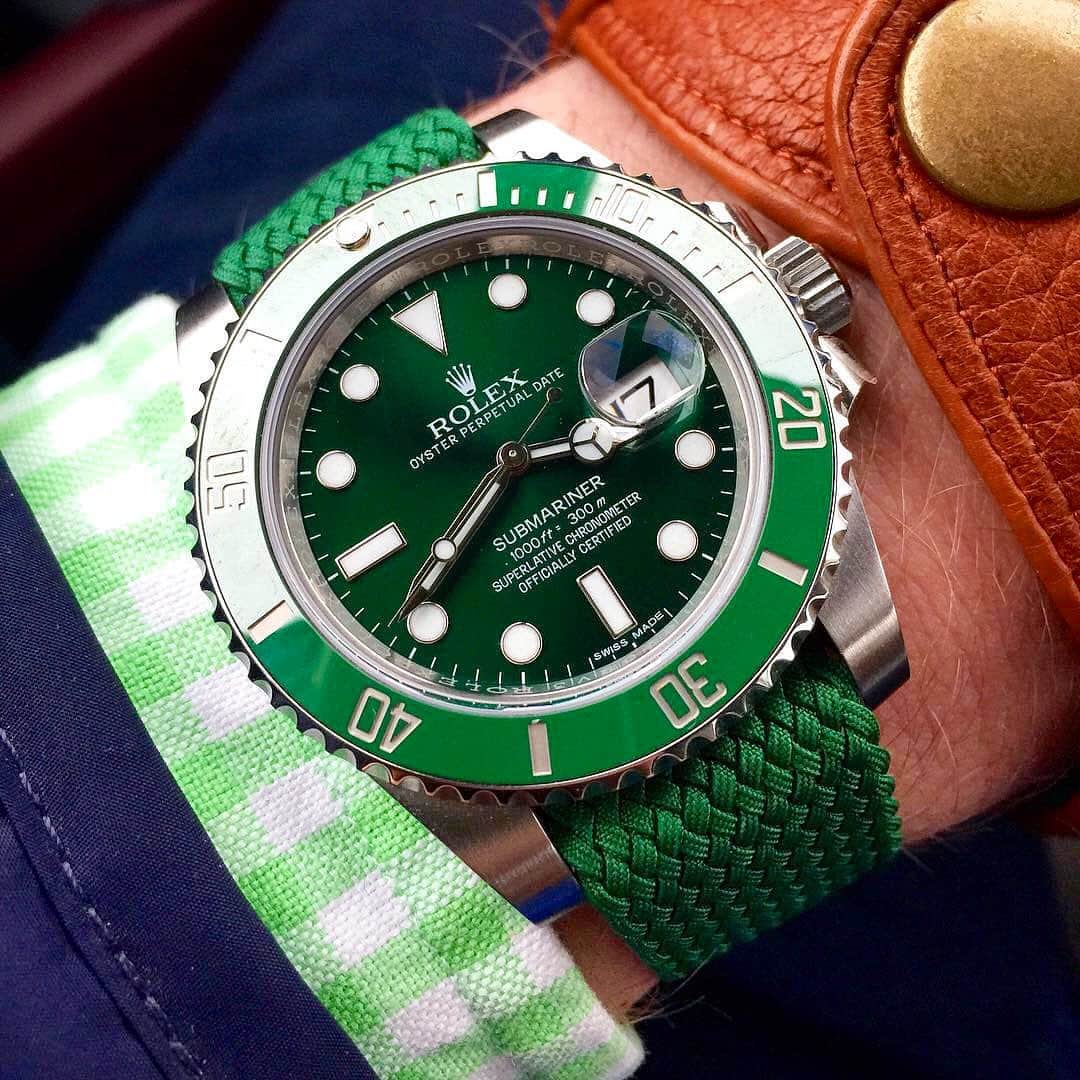 Daily Watchさんのインスタグラム写真 - (Daily WatchInstagram)「What do you think? Rolex Submariner Hulk on perlon strap 🤔🟢 Photo by @kristianc3」7月1日 20時01分 - dailywatch