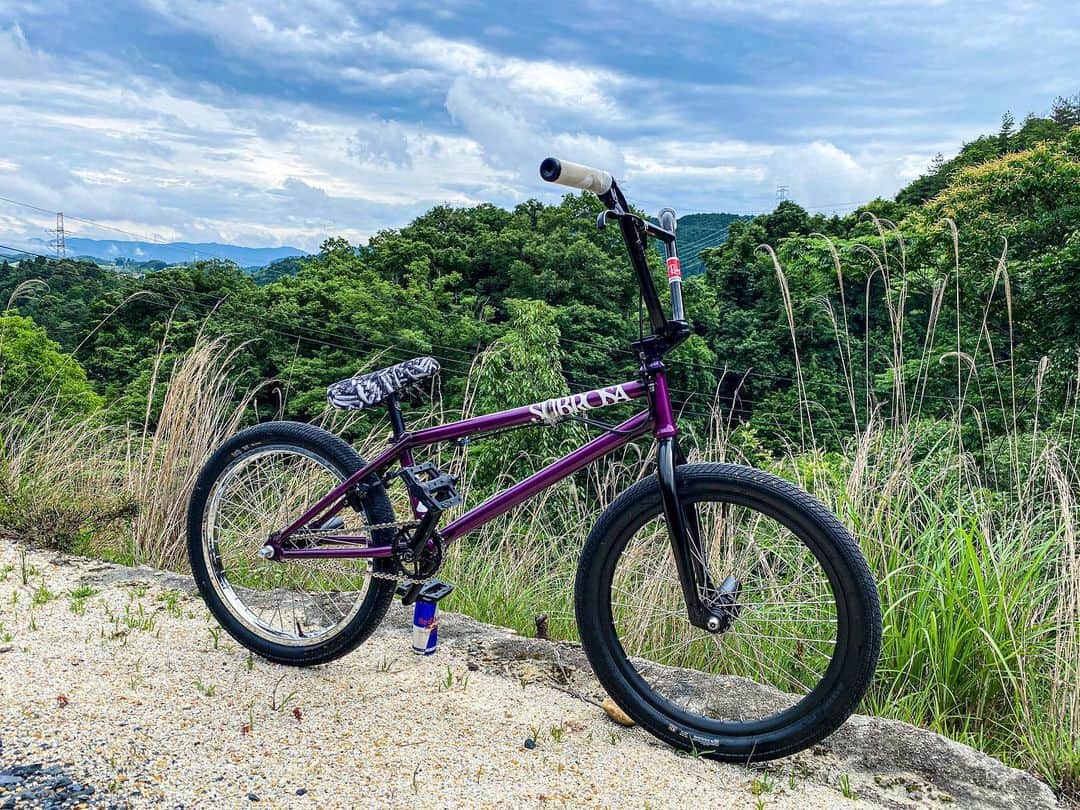中村輪夢さんのインスタグラム写真 - (中村輪夢Instagram)「New bike check📌 Purple frame  represents my home town Kyoto!  フレームを紫に乗りかえました。 久しぶりに色も変えてこれからもっと乗るのが楽しみ🤩 みんなも是非Flight frame乗ってね〜！ @subrosabrand @jykkbmx」7月1日 20時11分 - rimbmx