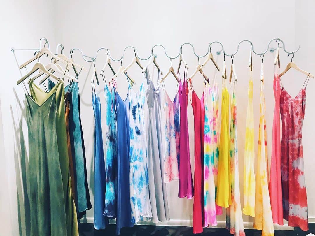 ダニジョーのインスタグラム：「Wear the 🌈 which color is your favorite?」