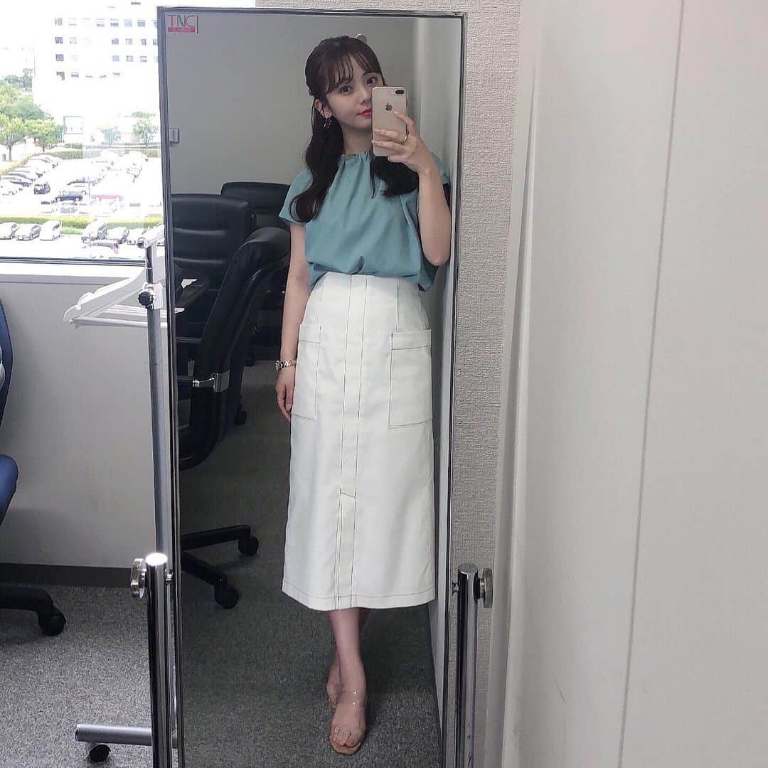 のインスタグラム：「ㅤㅤ 綺麗目お姉さんになりたいお年頃 #ootd #今日のコーデ #オフィスカジュアル」