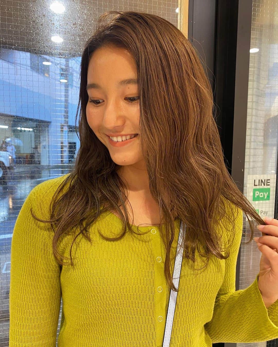 松田詩野さんのインスタグラム写真 - (松田詩野Instagram)「💛🐆💛🐆﻿ ﻿  @logue_paaq_official  @ayumi_maoka thank you💆🏻‍♀️  #hair #haircolor #ベージュ #ベージュカラー」7月1日 21時18分 - shinomatsuda