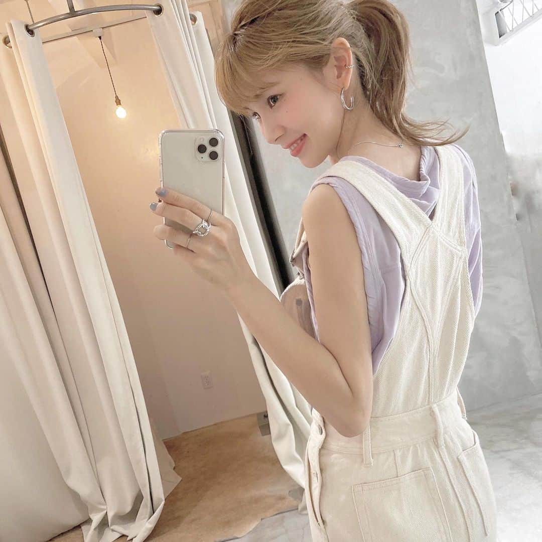 松田 美奈子のインスタグラム：「🍇👚🦄💜ピンクも大好きやけどこの色も大好き！ #shinzone @merci__jp」